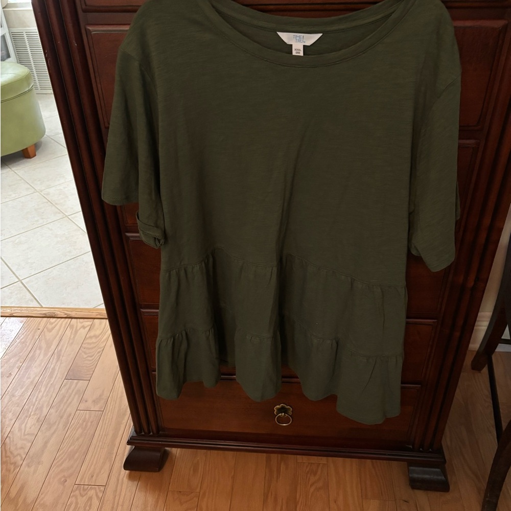 Time and Tru Green Peplum Blouse 3/4 Sleeve